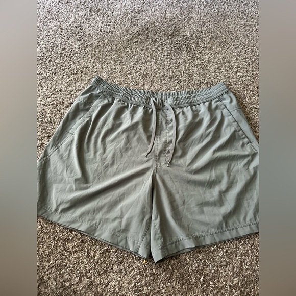 Men’s NIKE DRI FIT Athletic Active Flow Shorts Mesh Pockets Size 2XL - Picture 2 of 14